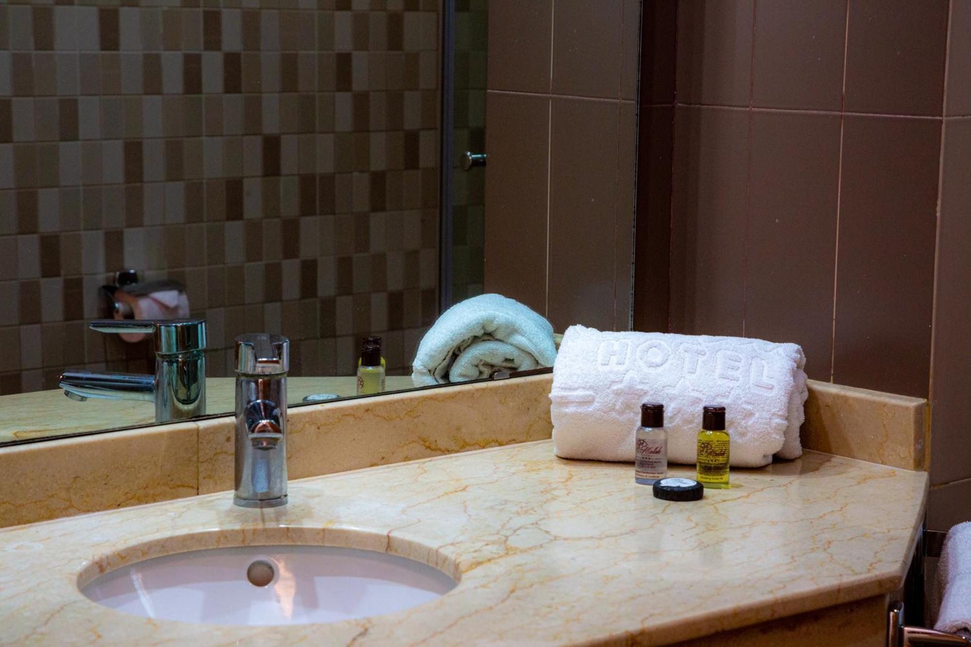 Malak Hotel ราบัต ภายนอก รูปภาพ