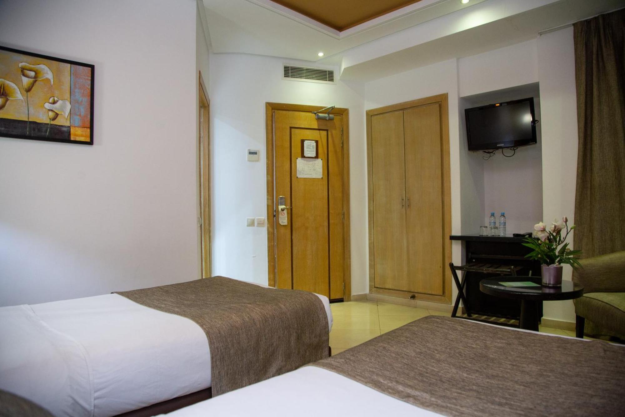 Malak Hotel ราบัต ภายนอก รูปภาพ